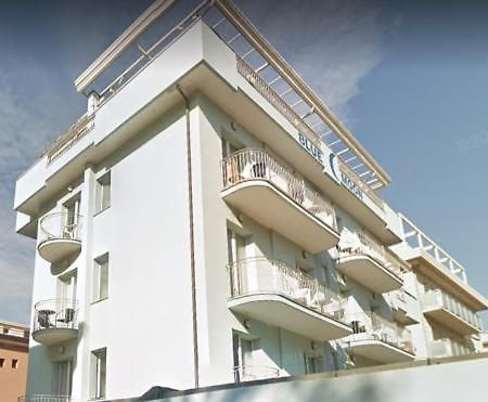 Hotel Blue Moon Rimini Exteriér fotografie