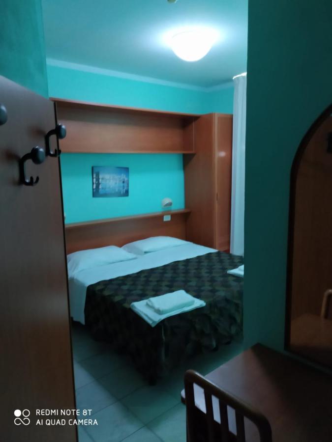 Hotel Blue Moon Rimini Exteriér fotografie