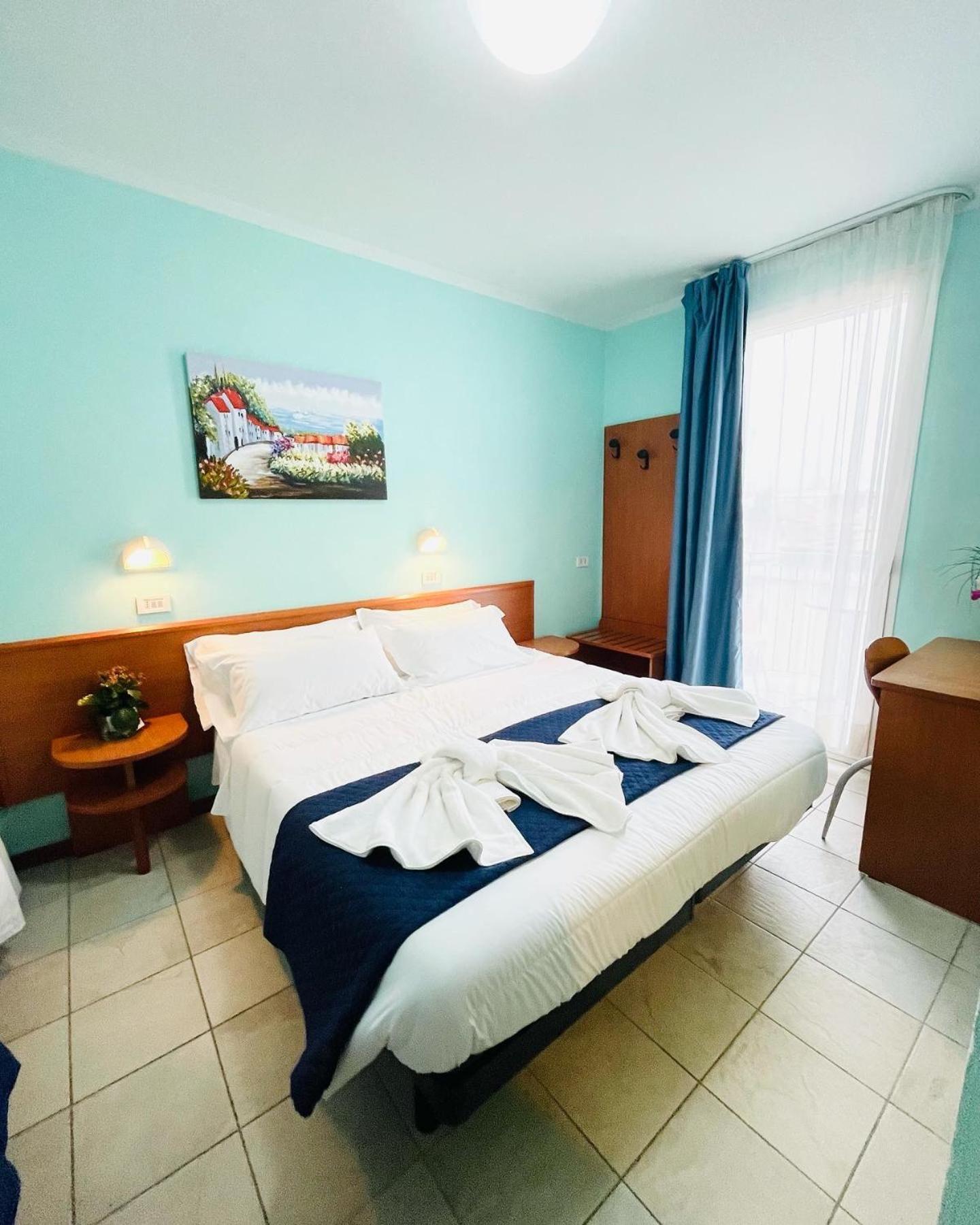 Hotel Blue Moon Rimini Exteriér fotografie
